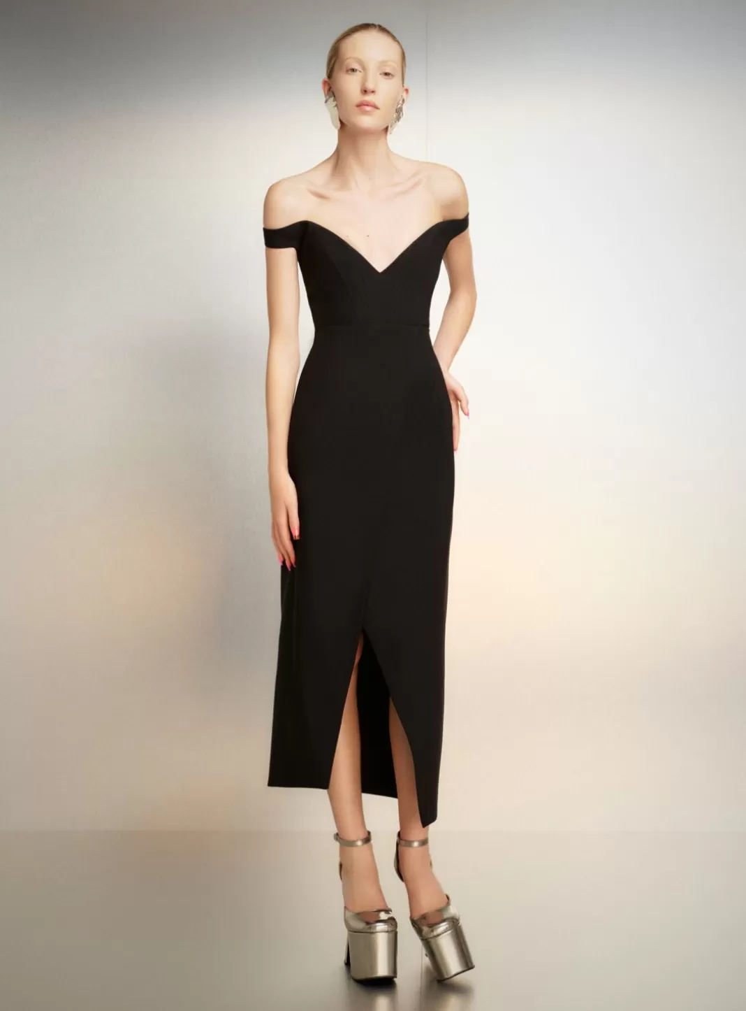 Solace London Dresses^The Karter Midi Dress In Black