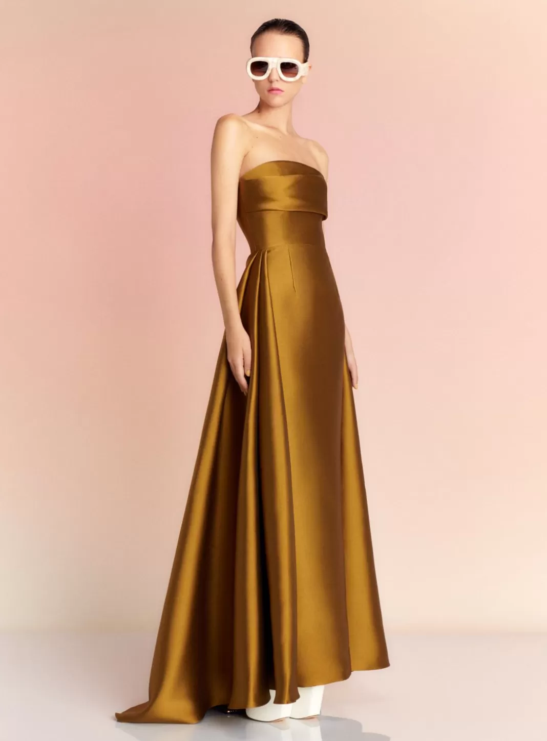 Solace London Dresses^The Tiffany Maxi Dress In Gold